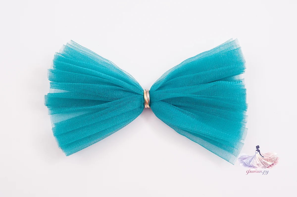 Образец фатина «Кристалл» (Kristal), Аквамарин (Aquamarine) — мерцающая нить, не осыпается